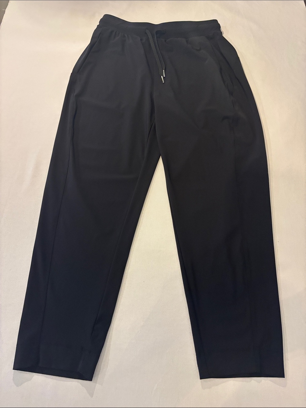 Sweaty Betty Black stretchy Drawstring pull on Joggers. Size 6